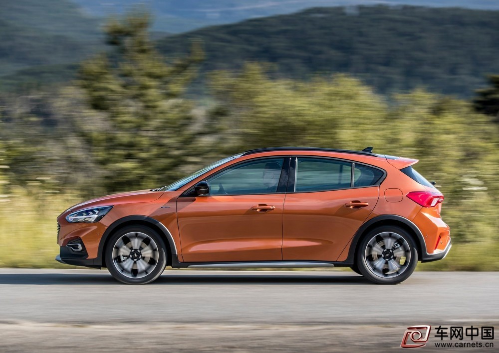 Ford-Focus_Active-2019-1600-1a