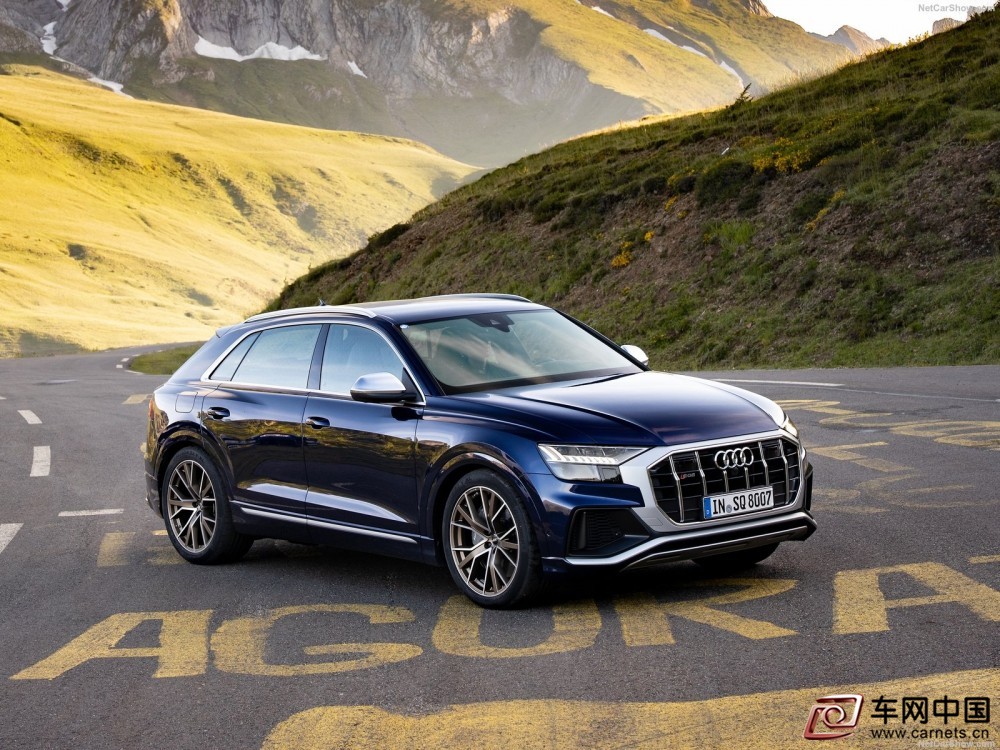 Audi-SQ8_TDI-2020-1600-02