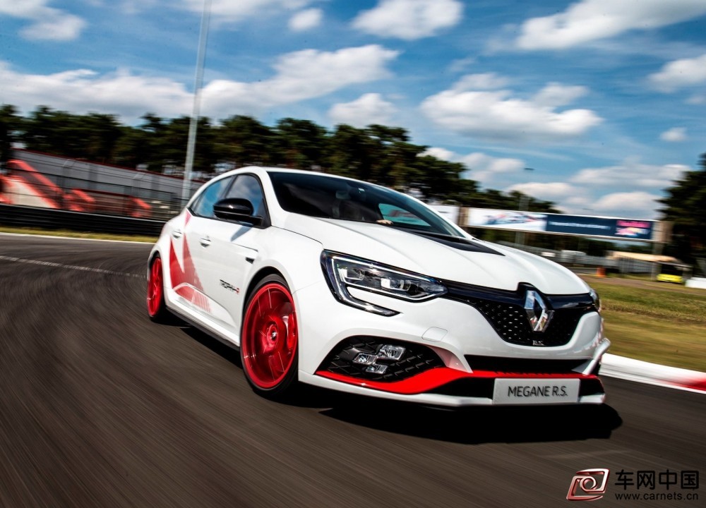 Renault-Megane_RS_Trophy-R-2020-1600-04