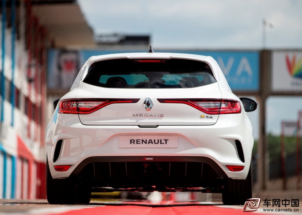 Renault-Megane_RS_Trophy-R-2020-1600-15