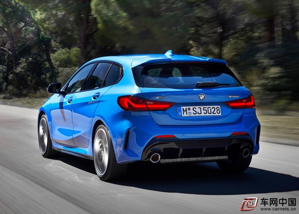 BMW-M135i-2020-1600-33