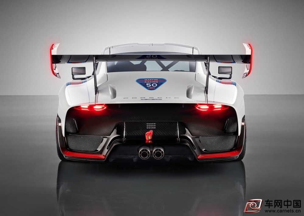 Porsche-935-2019-1600-3a