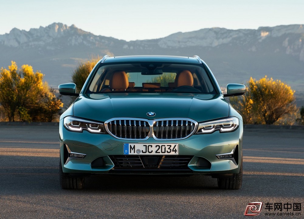 BMW-3-Series_Touring-2020-1600-75