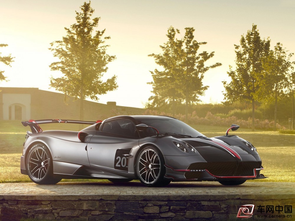 Pagani-Huayra_Roadster_BC-2020-1600-02