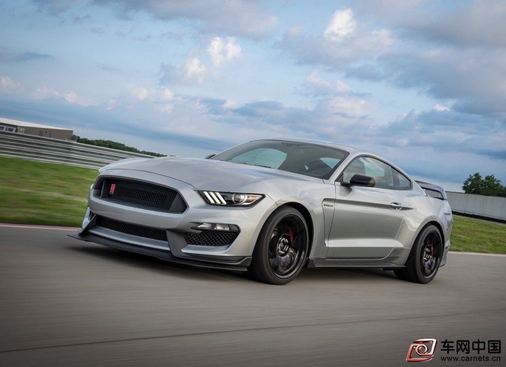 Ford-Mustang_Shelby_GT350R-2020-1600-03