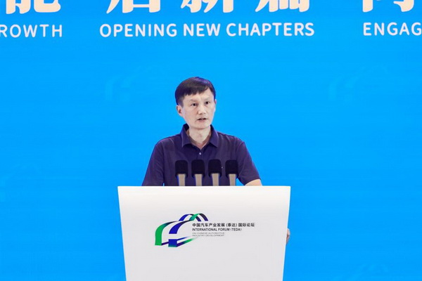 蒋焘_调整大小.jpg