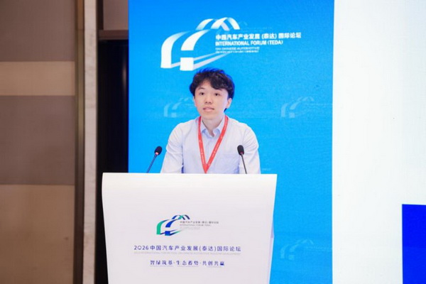陈孙潇_调整大小.jpg