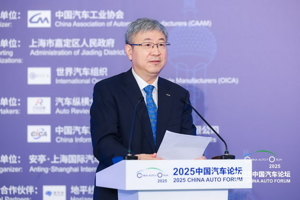 尹同跃_调整大小.jpg