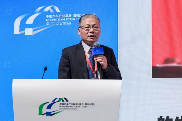 孙江明：数据驱动未来 汽车数据汇聚及智能应用
